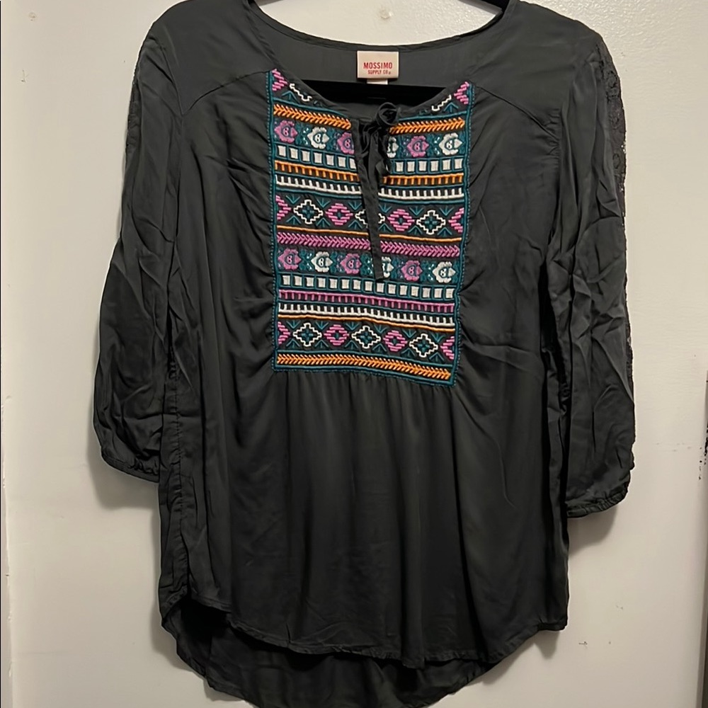 Mossimo Supply Co. Gray Puff Sleeve Blouse with Embroidery